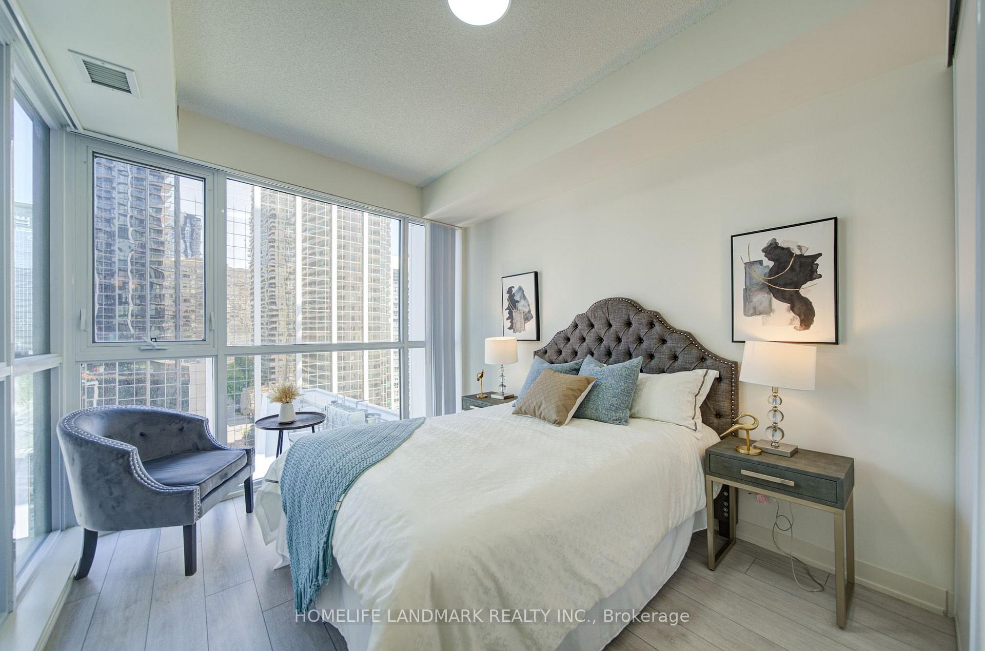 Photo 15 of Unit 818, 4955 yonge Street, North York, Willowdale East — HOMEH
