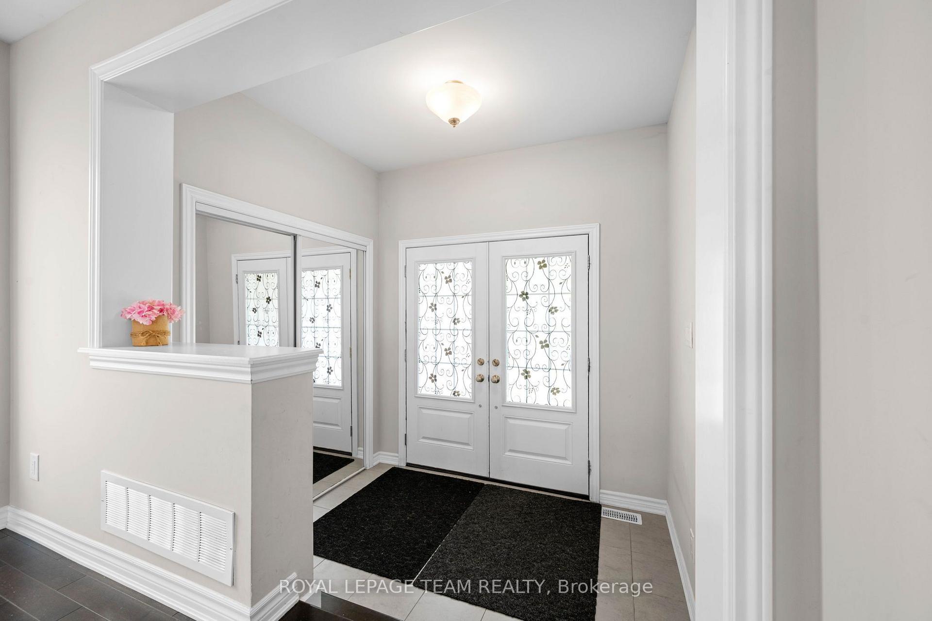Photo 2 of 127 Solaris Drive, Ottawa, Kanata - Emerald Meadows/Trailwest — HOMEH