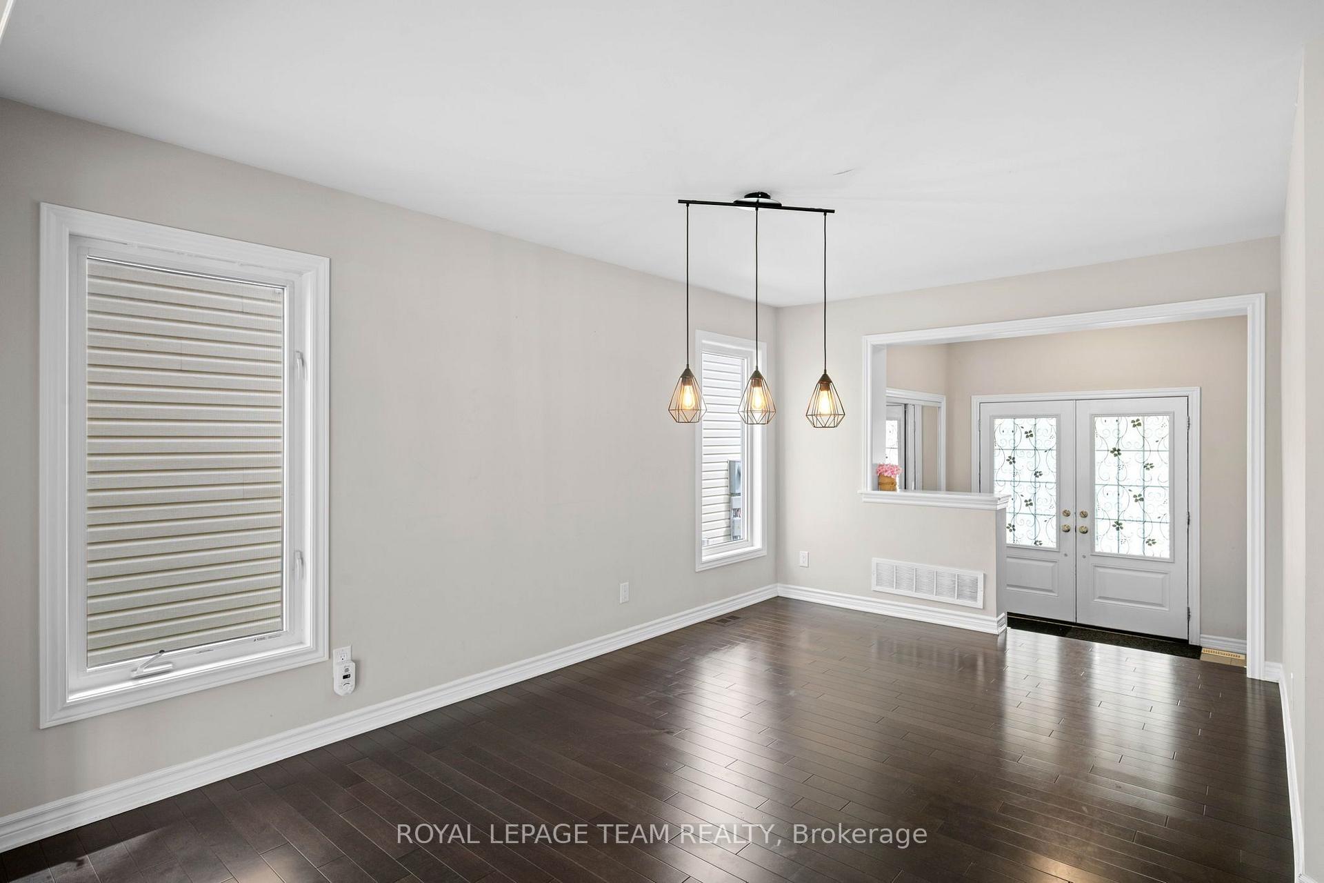 Photo 4 of 127 Solaris Drive, Ottawa, Kanata - Emerald Meadows/Trailwest — HOMEH