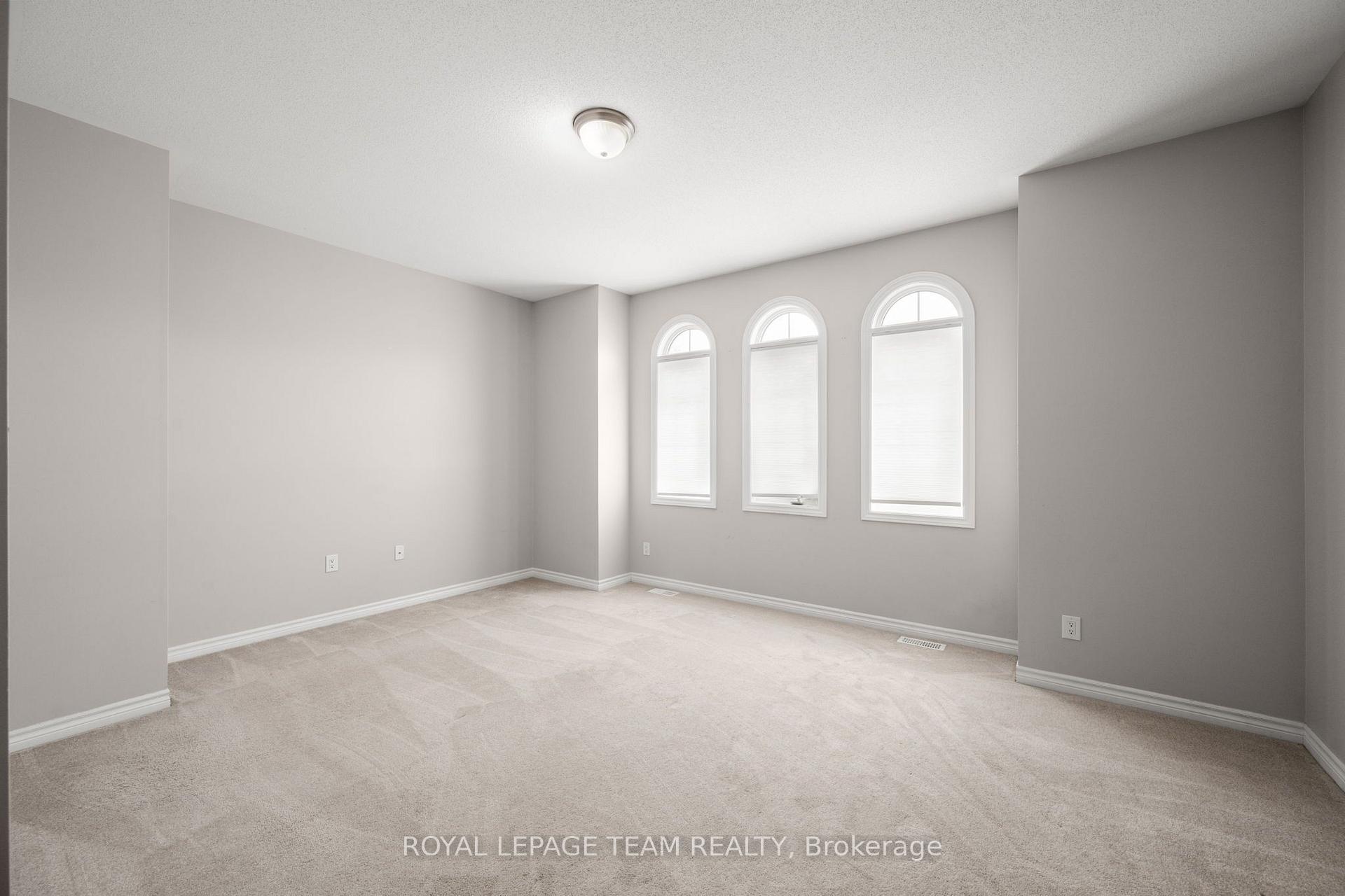 Photo 11 of 127 Solaris Drive, Ottawa, Kanata - Emerald Meadows/Trailwest — HOMEH