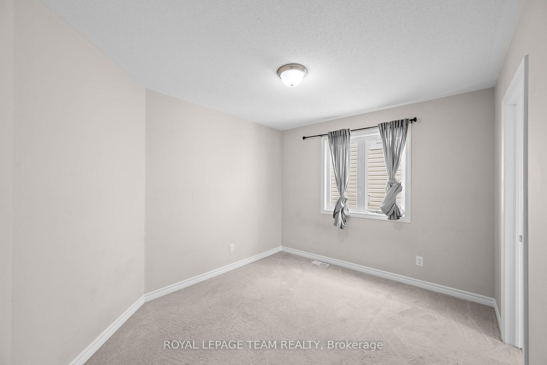 Photo 18 of 127 Solaris Drive, Ottawa, Kanata - Emerald Meadows/Trailwest — HOMEH