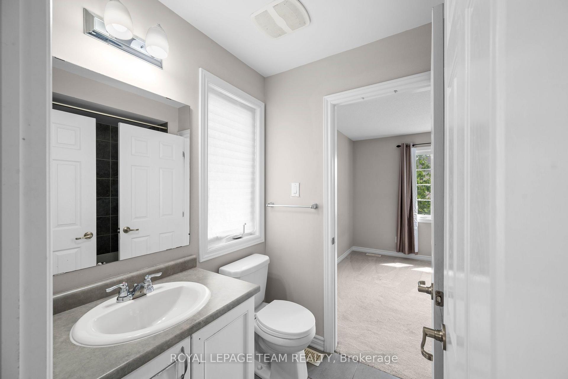 Photo 20 of 127 Solaris Drive, Ottawa, Kanata - Emerald Meadows/Trailwest — HOMEH