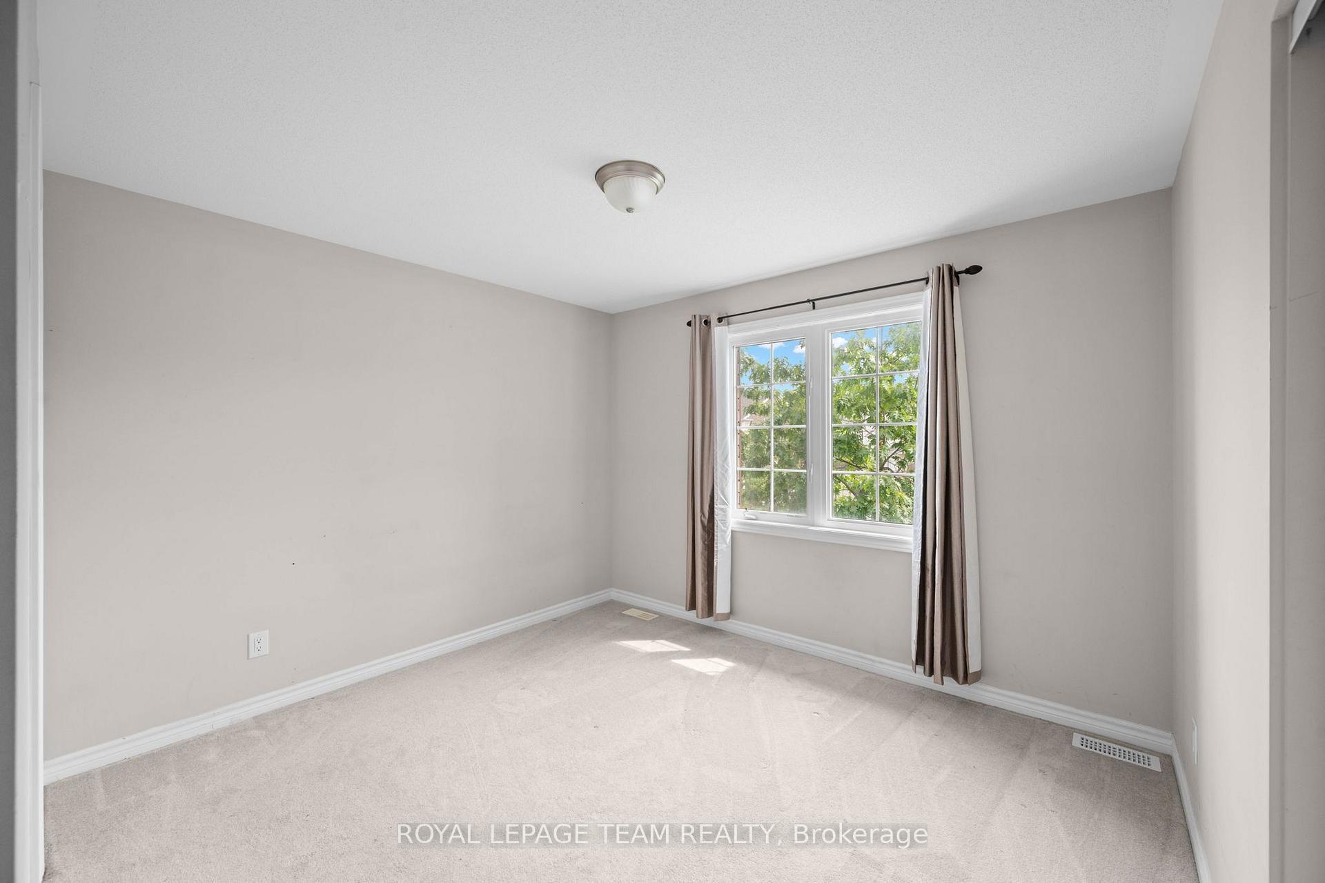 Photo 22 of 127 Solaris Drive, Ottawa, Kanata - Emerald Meadows/Trailwest — HOMEH