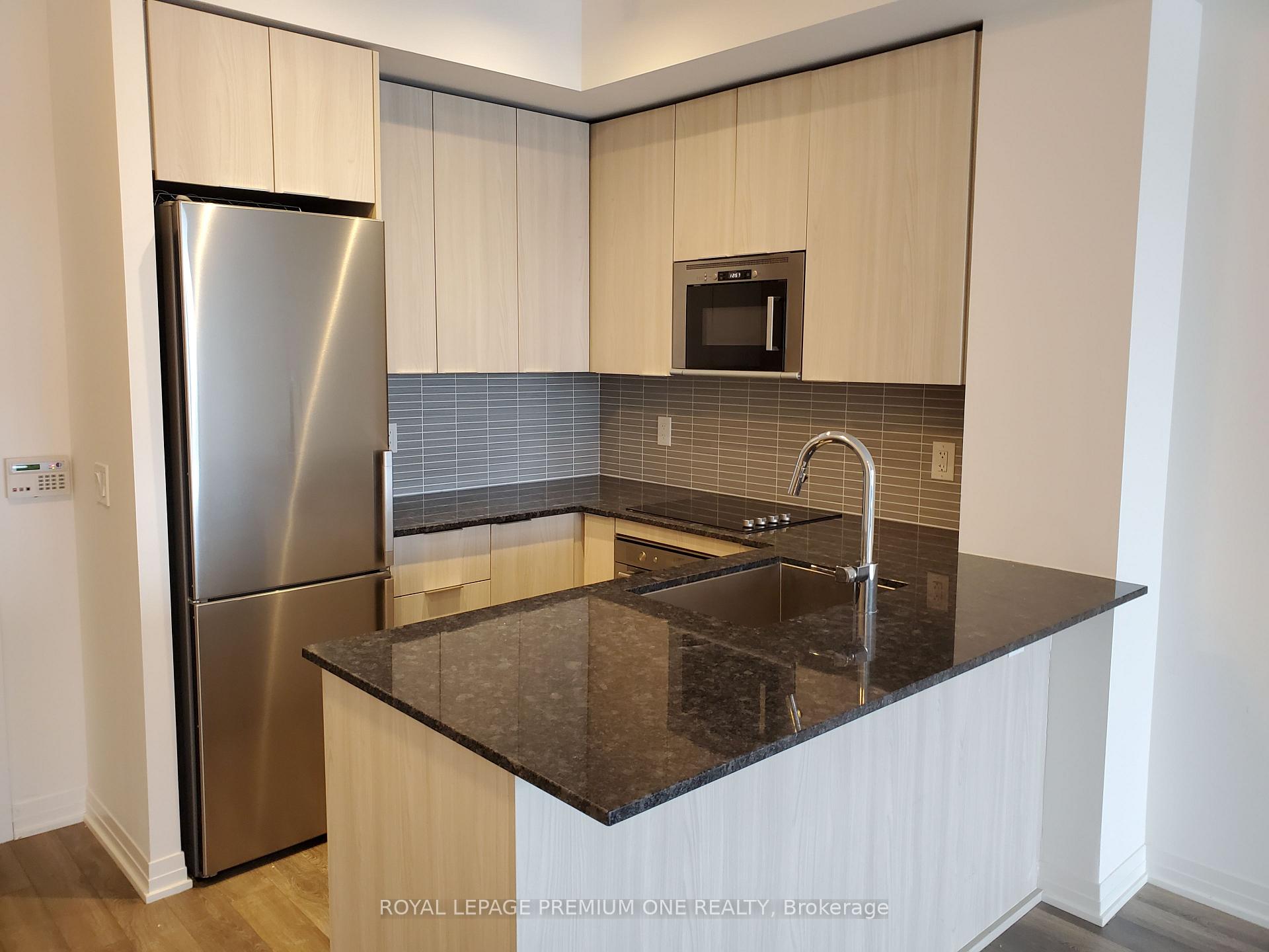 Photo 6 of Unit 416, 99 Eagle Rock Way, Vaughan, Maple — HOMEH