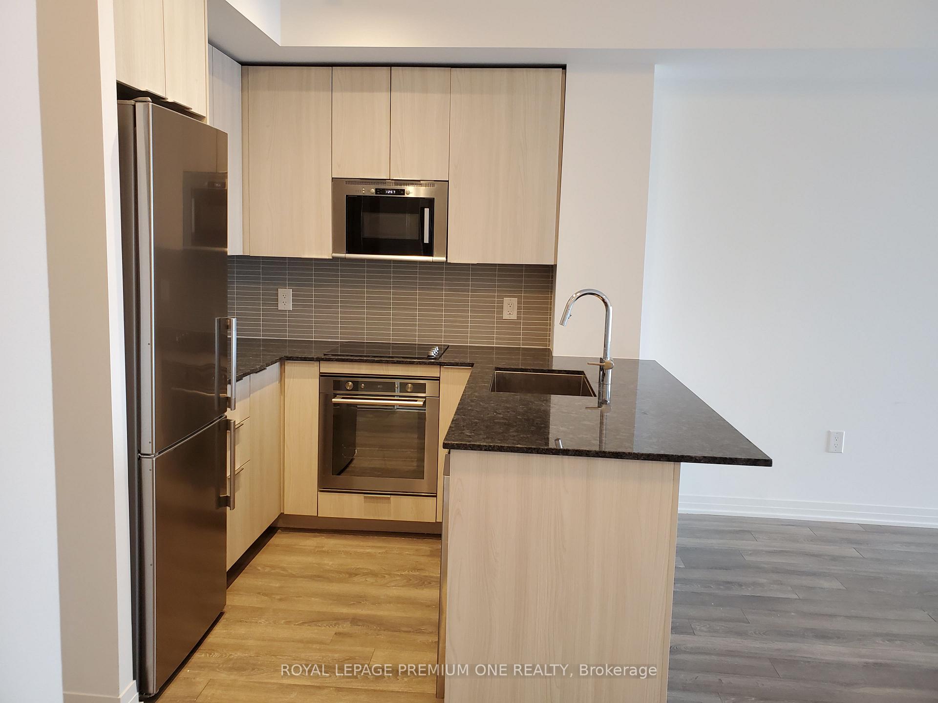 Photo 7 of Unit 416, 99 Eagle Rock Way, Vaughan, Maple — HOMEH