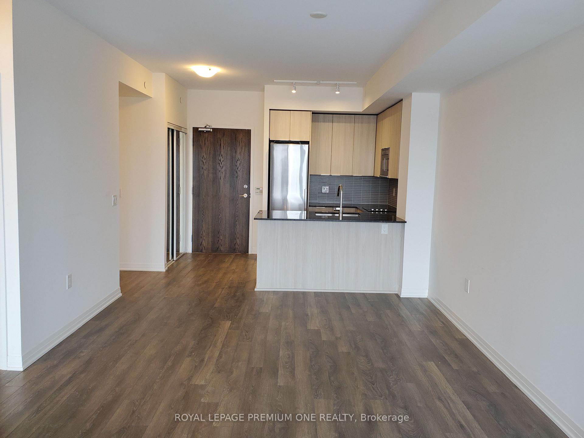 Photo 8 of Unit 416, 99 Eagle Rock Way, Vaughan, Maple — HOMEH