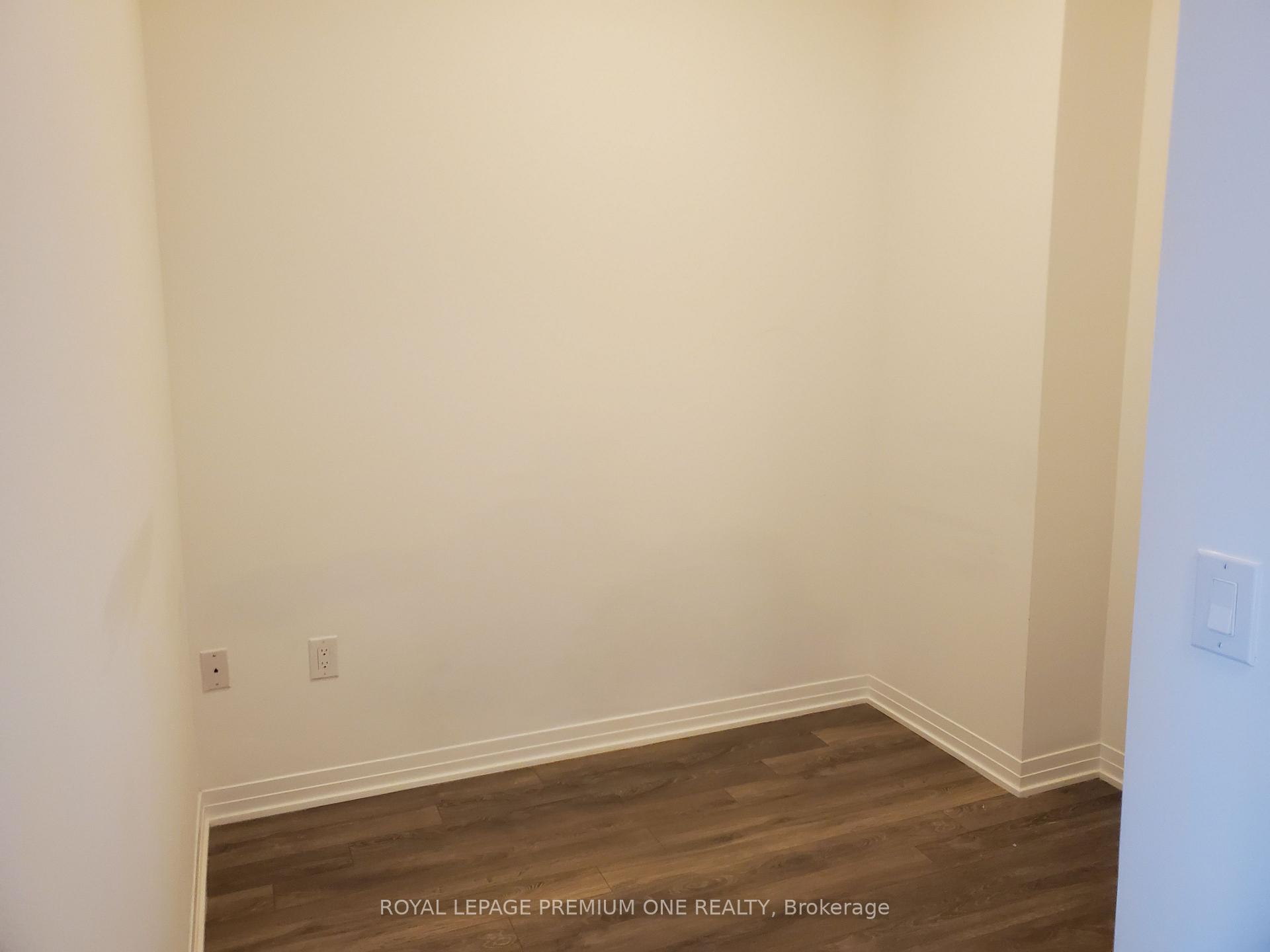 Photo 9 of Unit 416, 99 Eagle Rock Way, Vaughan, Maple — HOMEH