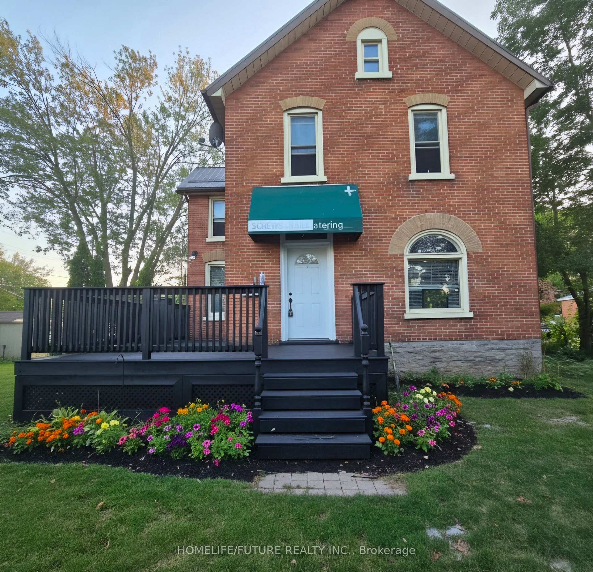 Photo of Unit B, 16 Highland Avenue
