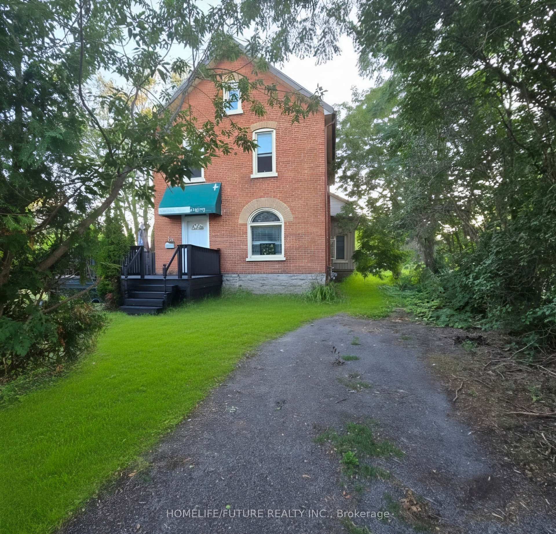 Photo 2 of Unit B, 16 Highland Avenue, Belleville, Belleville Ward — HOMEH
