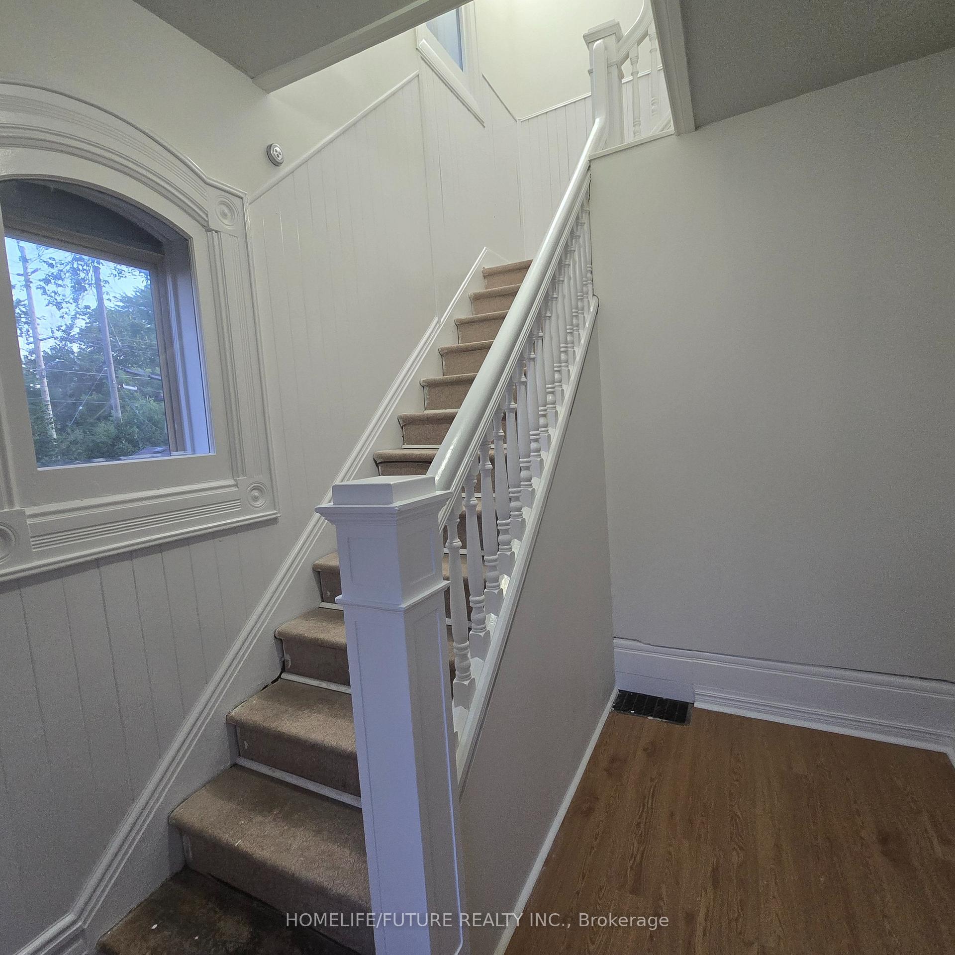Photo 13 of Unit B, 16 Highland Avenue, Belleville, Belleville Ward — HOMEH