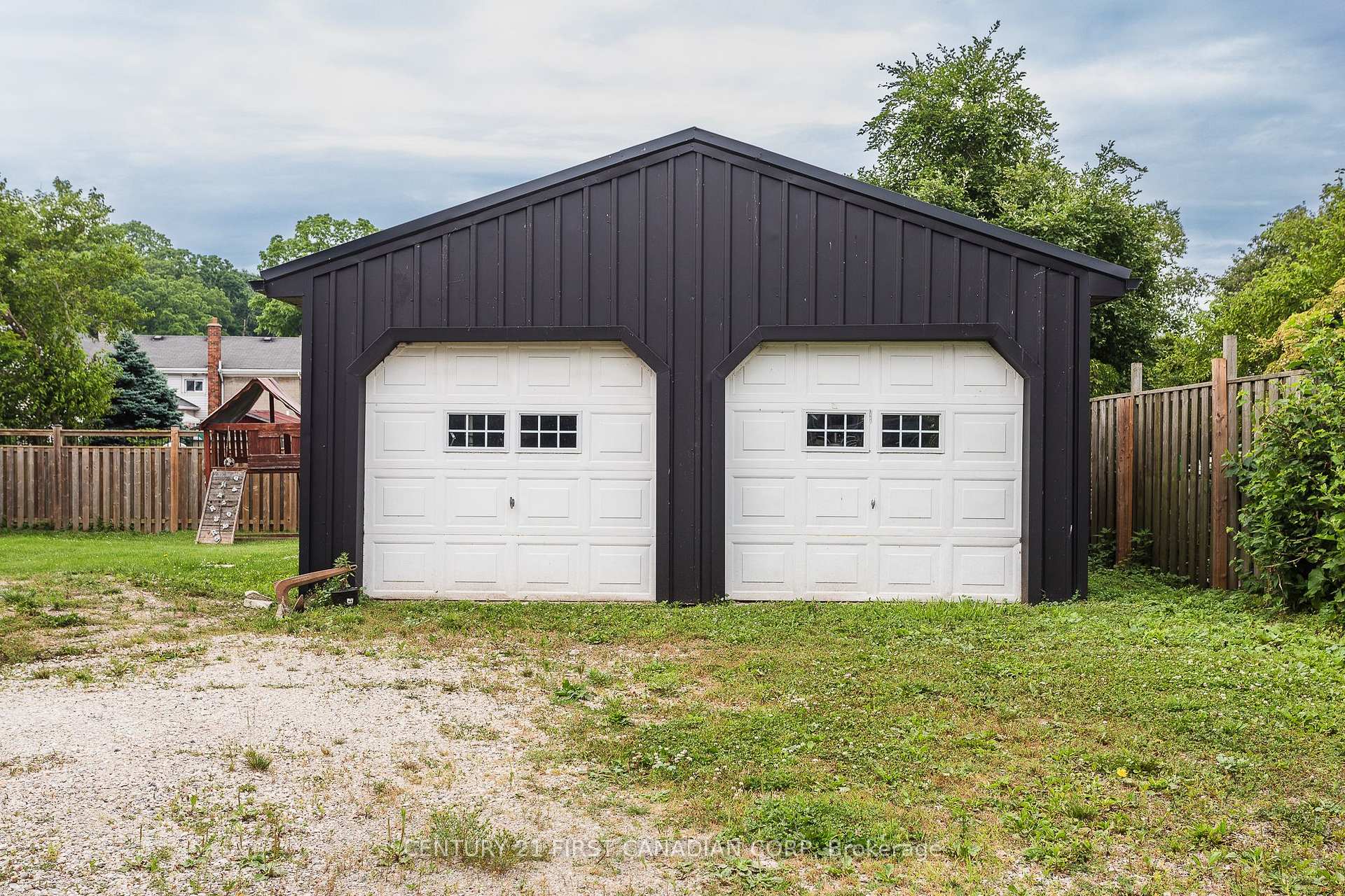Photo 3 of 331 Erie Street, Central Elgin, Port Stanley — HOMEH