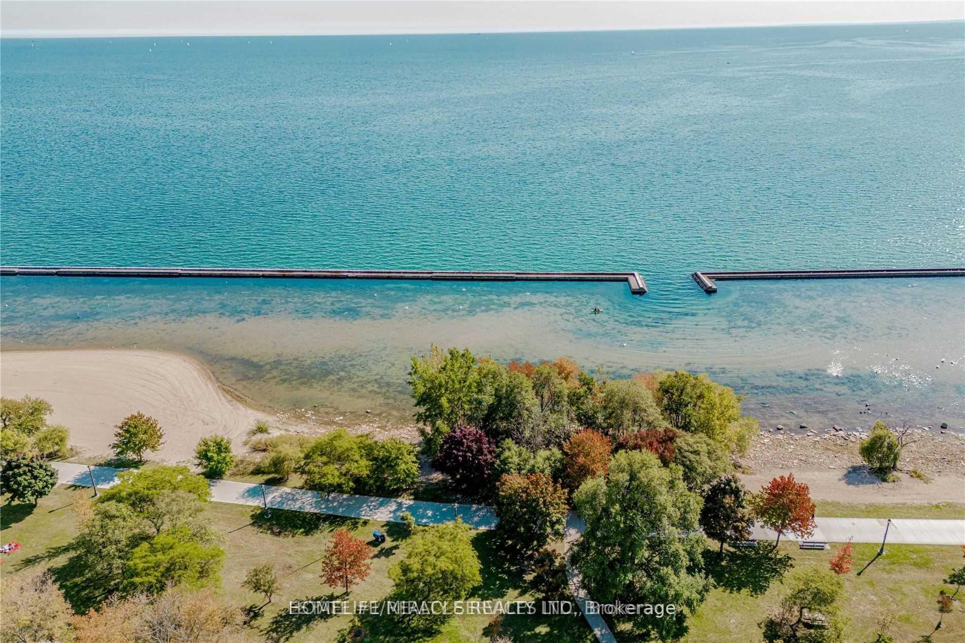 Photo 35 of 1928 Lakeshore Boulevard W, Toronto, High Park-Swansea — HOMEH