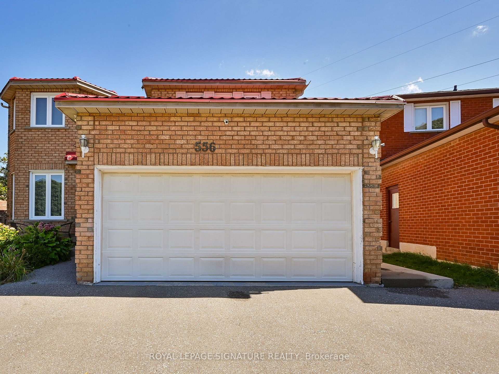 Photo 1 of Unit Lower, 556 Farwell Crescent, Mississauga, Hurontario — HOMEH