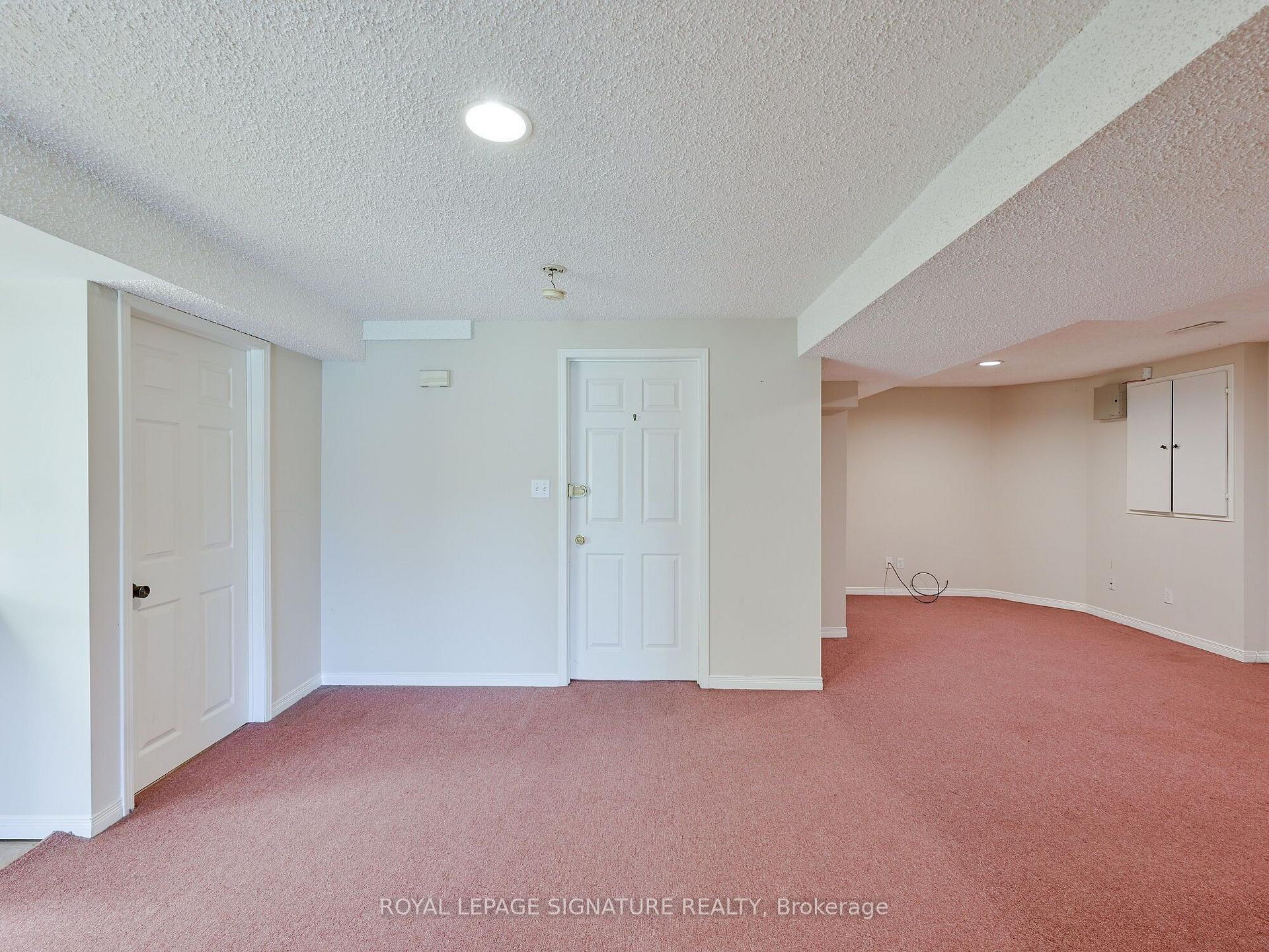 Photo 6 of Unit Lower, 556 Farwell Crescent, Mississauga, Hurontario — HOMEH