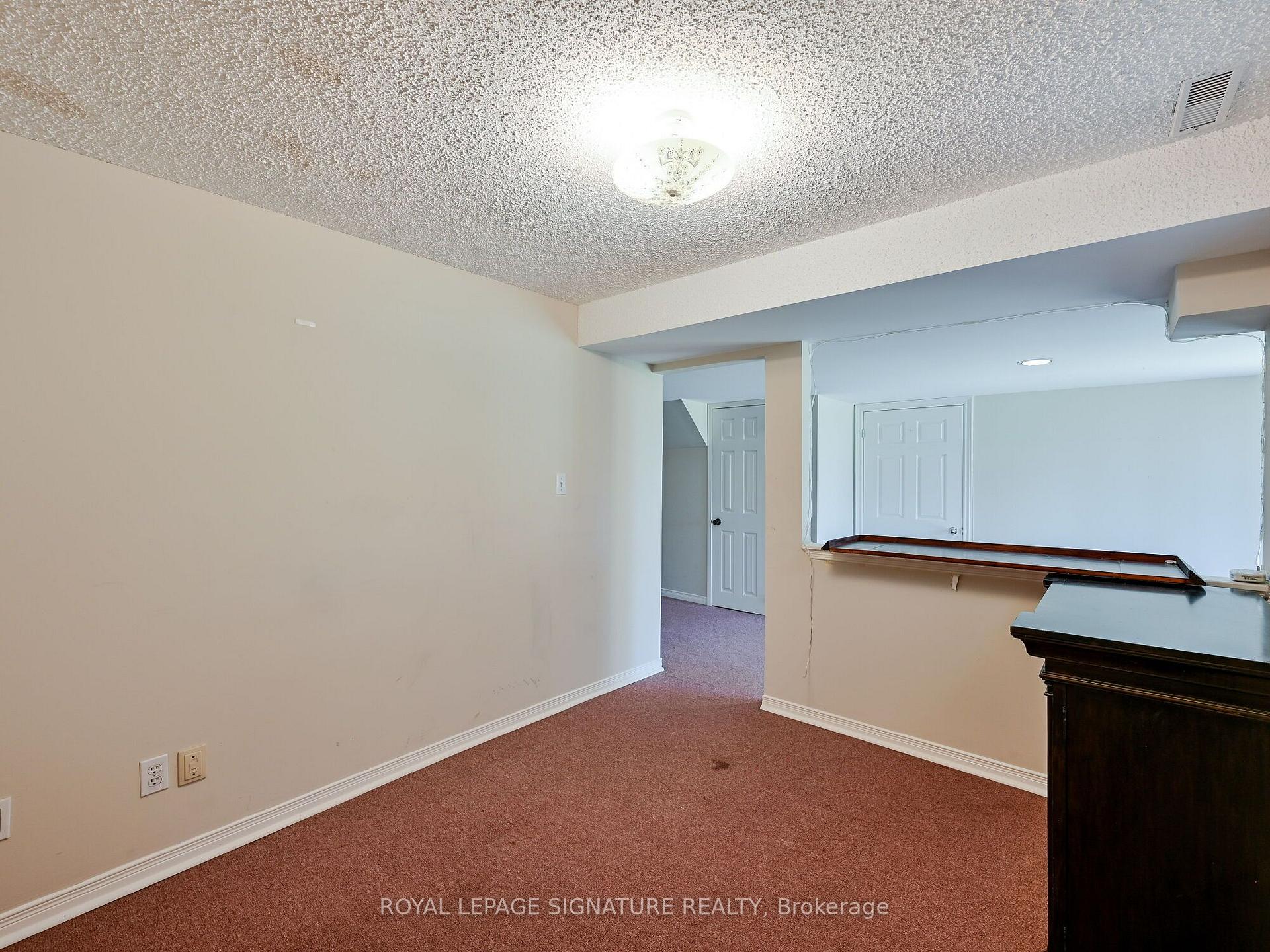 Photo 19 of Unit Lower, 556 Farwell Crescent, Mississauga, Hurontario — HOMEH