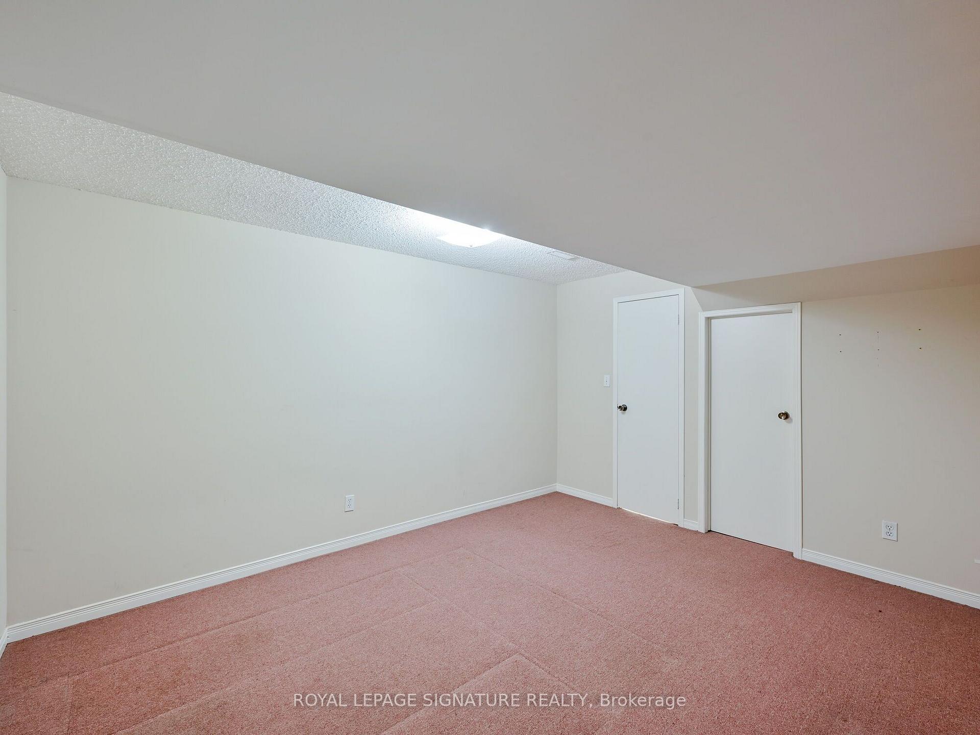 Photo 26 of Unit Lower, 556 Farwell Crescent, Mississauga, Hurontario — HOMEH