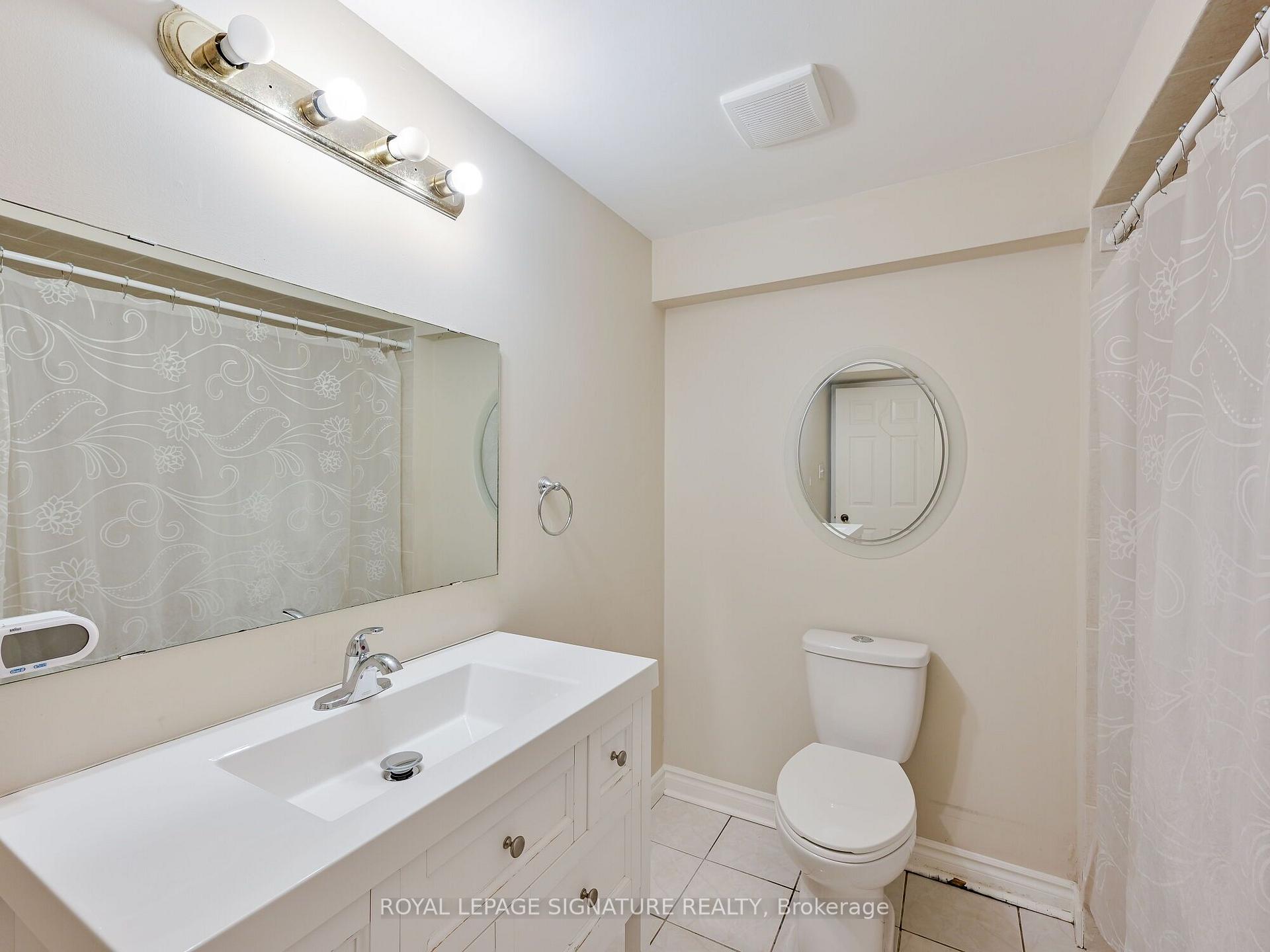 Photo 27 of Unit Lower, 556 Farwell Crescent, Mississauga, Hurontario — HOMEH