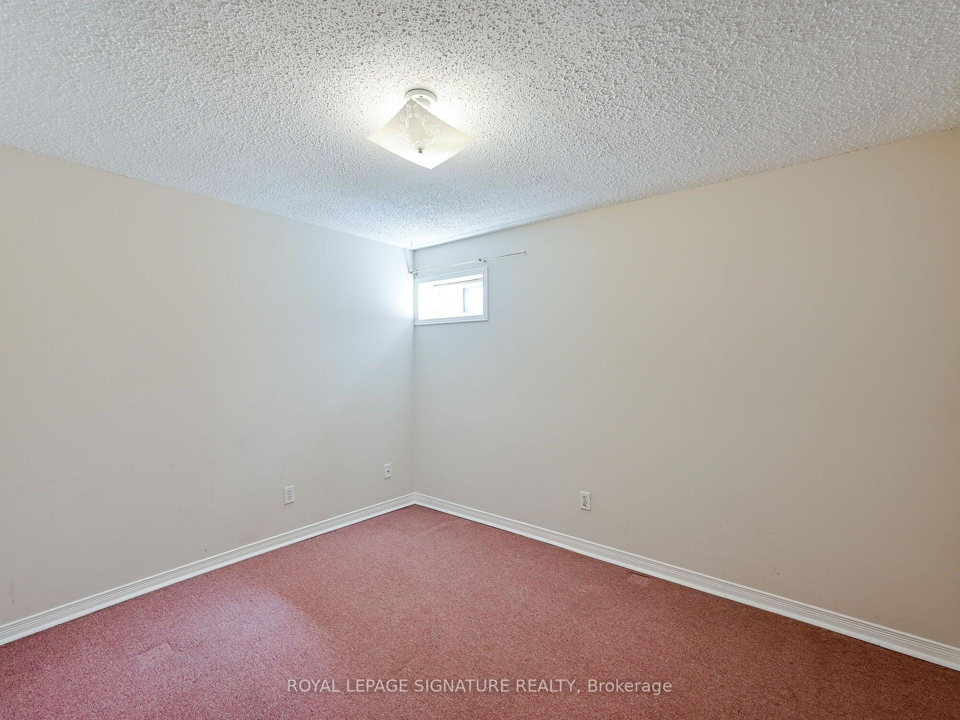 Photo 30 of Unit Lower, 556 Farwell Crescent, Mississauga, Hurontario — HOMEH