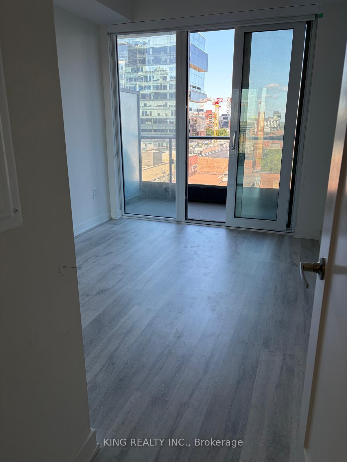 Photo 6 of Unit 806 E, 70 Princess Street E, Toronto, Waterfront Communities — HOMEH