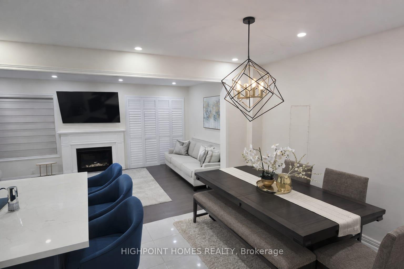 Photo 3 of 6 Beasley Grove, Hamilton, Ancaster — HOMEH