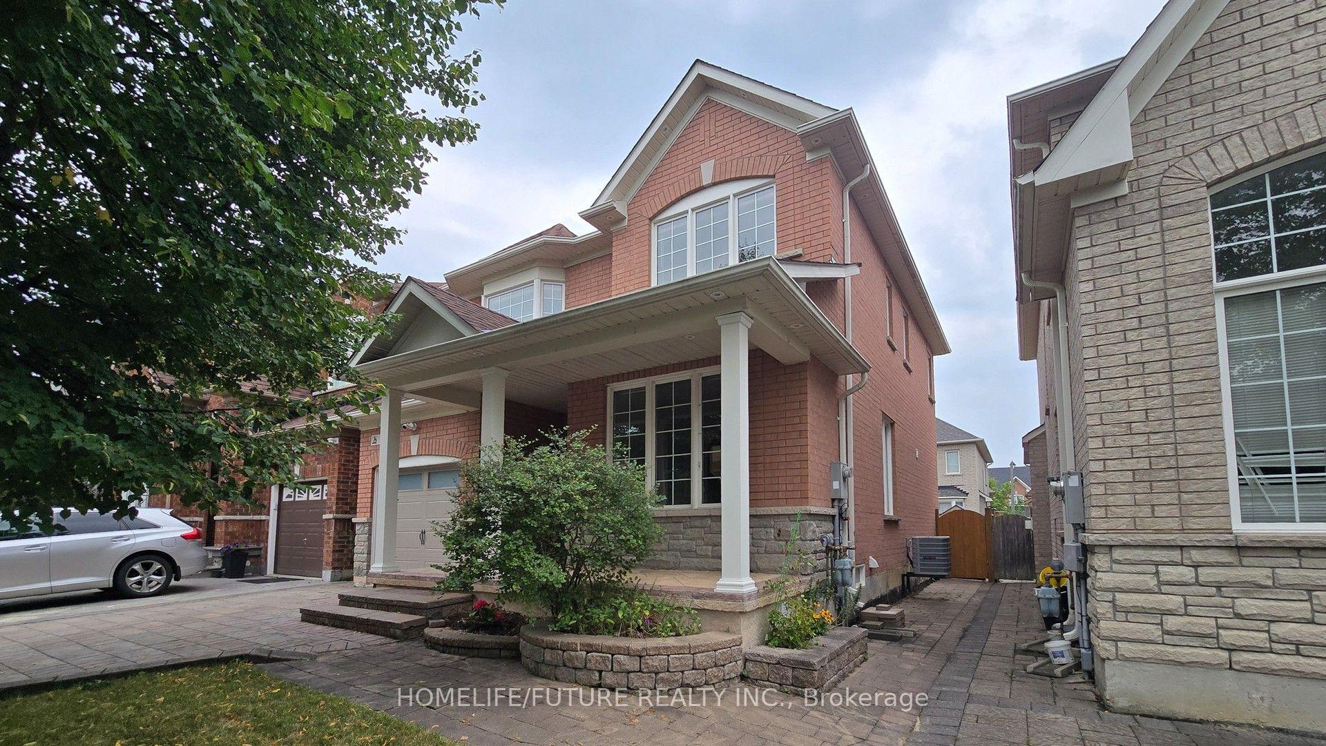 Photo 2 of 15 Ada Gardens, Markham, Box Grove — HOMEH
