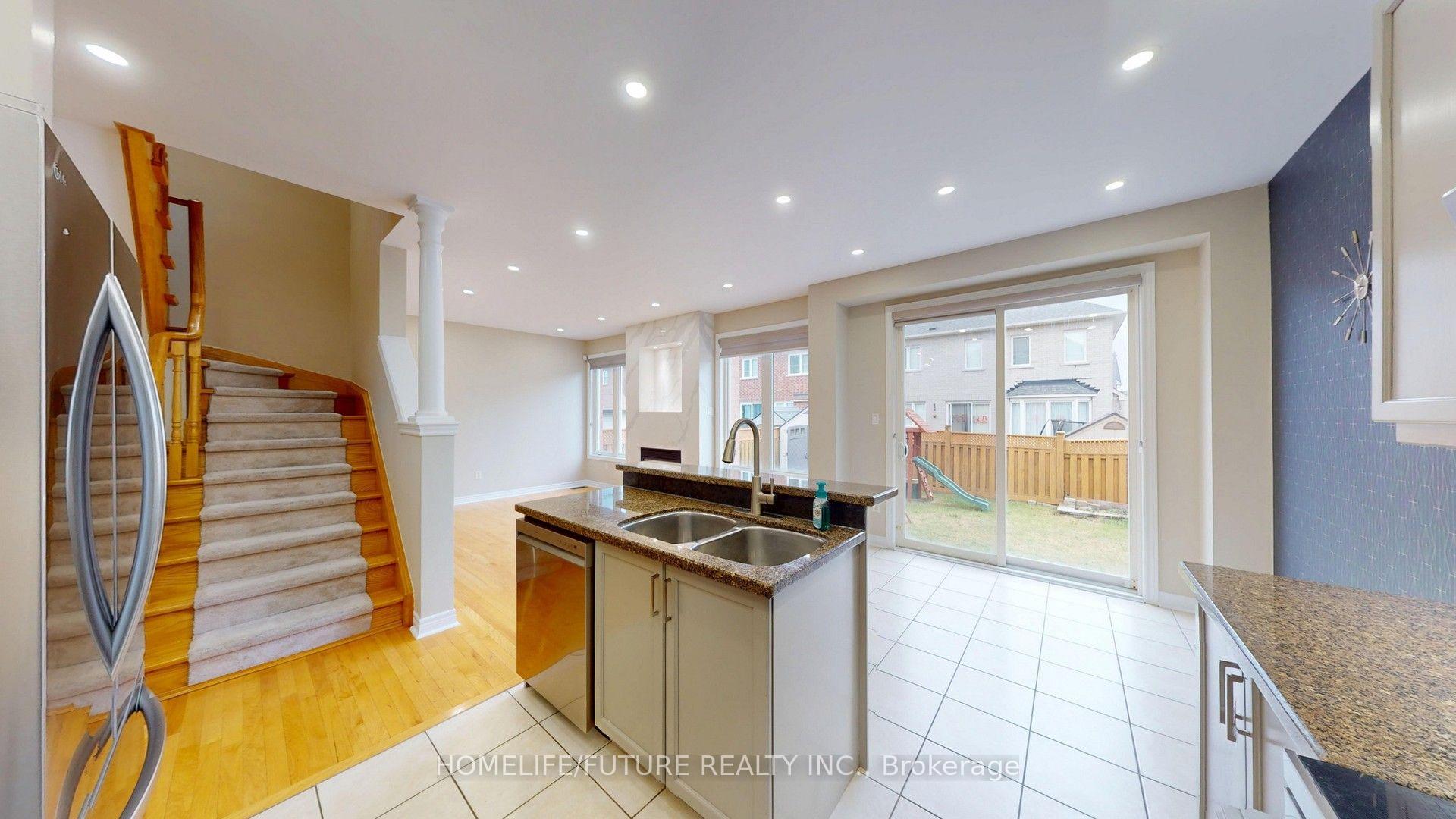 Photo 10 of 15 Ada Gardens, Markham, Box Grove — HOMEH