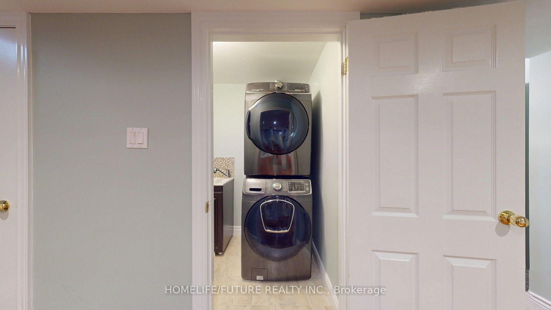 Photo 16 of 15 Ada Gardens, Markham, Box Grove — HOMEH