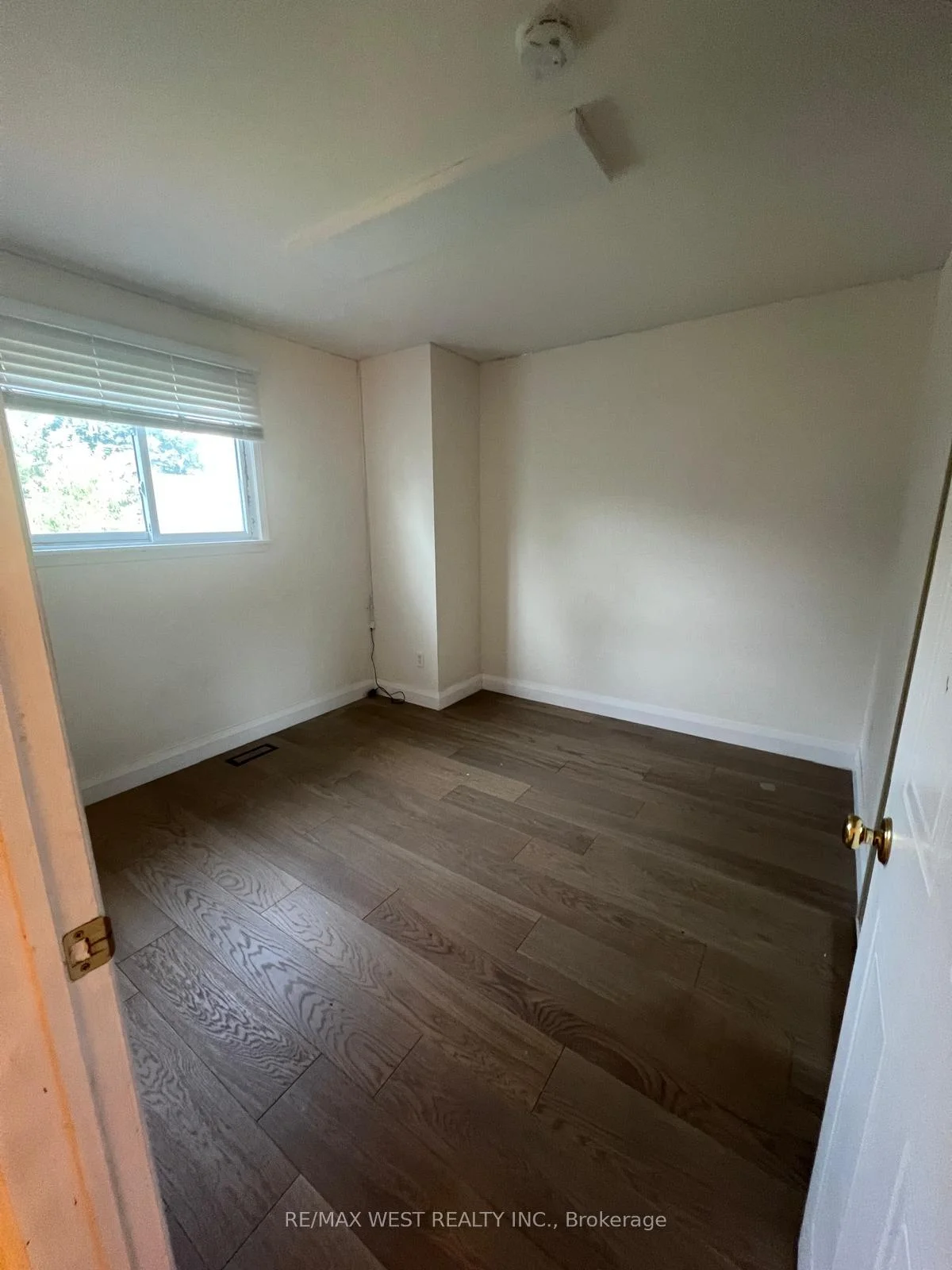 Photo 20 of 51 Moorcrest Drive, Aurora, Aurora Village — HOMEH