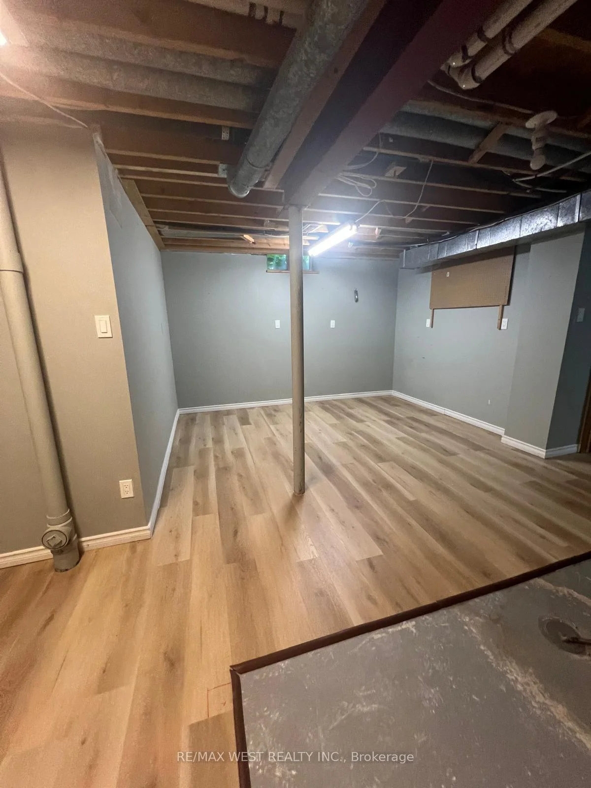 Photo 33 of 51 Moorcrest Drive, Aurora, Aurora Village — HOMEH