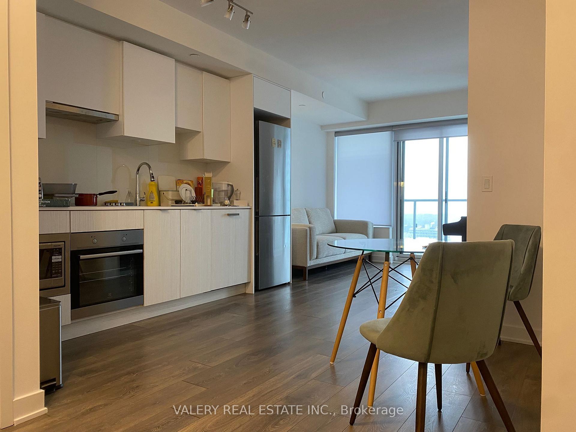 Photo 5 of Unit 2205, 195 Redpath Avenue, Toronto, Mount Pleasant West — HOMEH