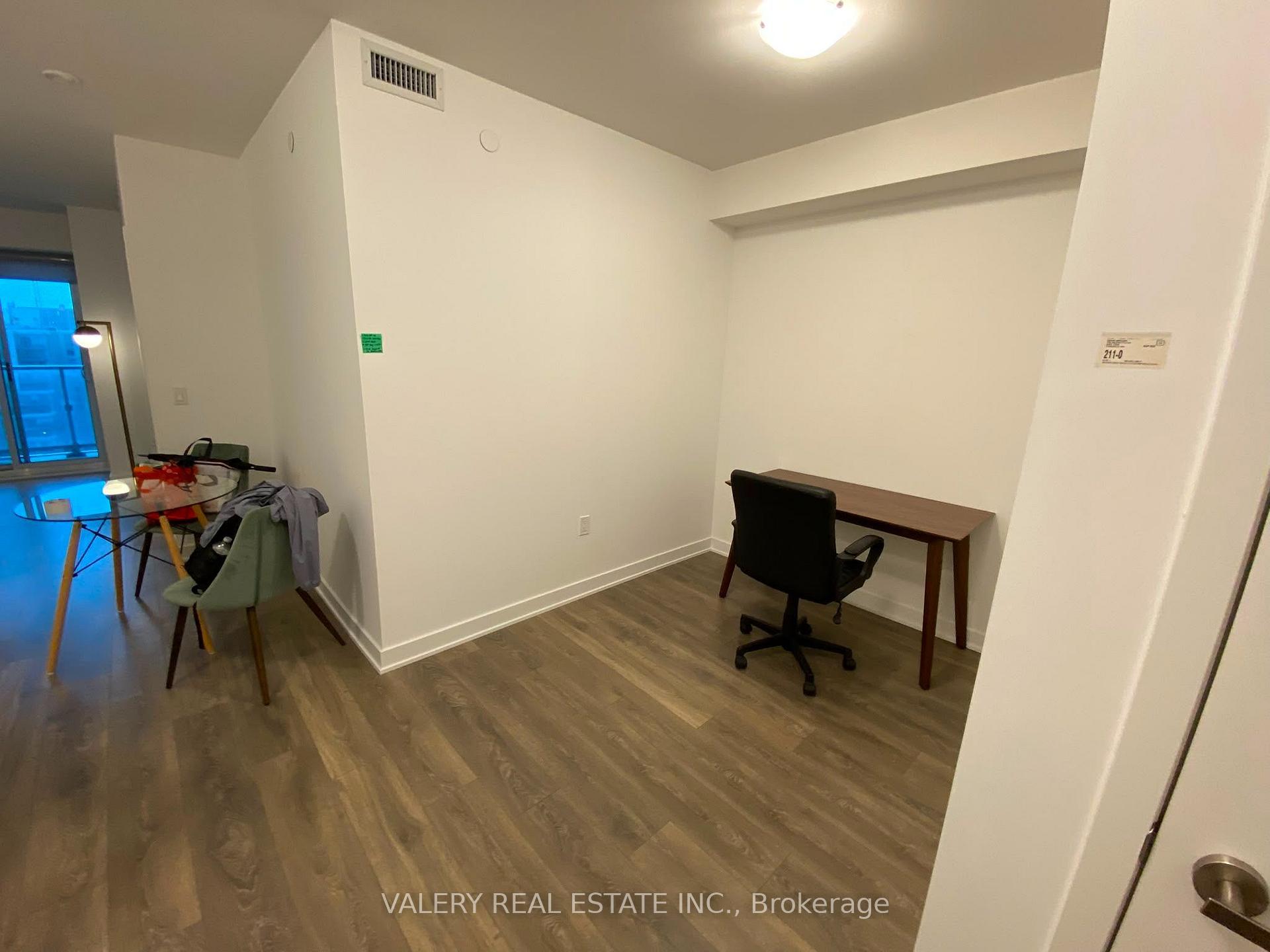 Photo 6 of Unit 2205, 195 Redpath Avenue, Toronto, Mount Pleasant West — HOMEH