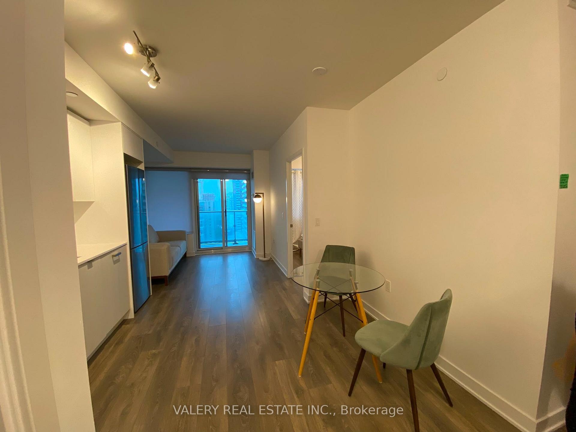 Photo 10 of Unit 2205, 195 Redpath Avenue, Toronto, Mount Pleasant West — HOMEH