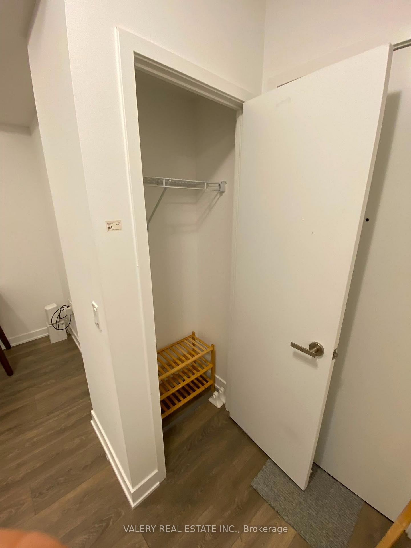 Photo 13 of Unit 2205, 195 Redpath Avenue, Toronto, Mount Pleasant West — HOMEH