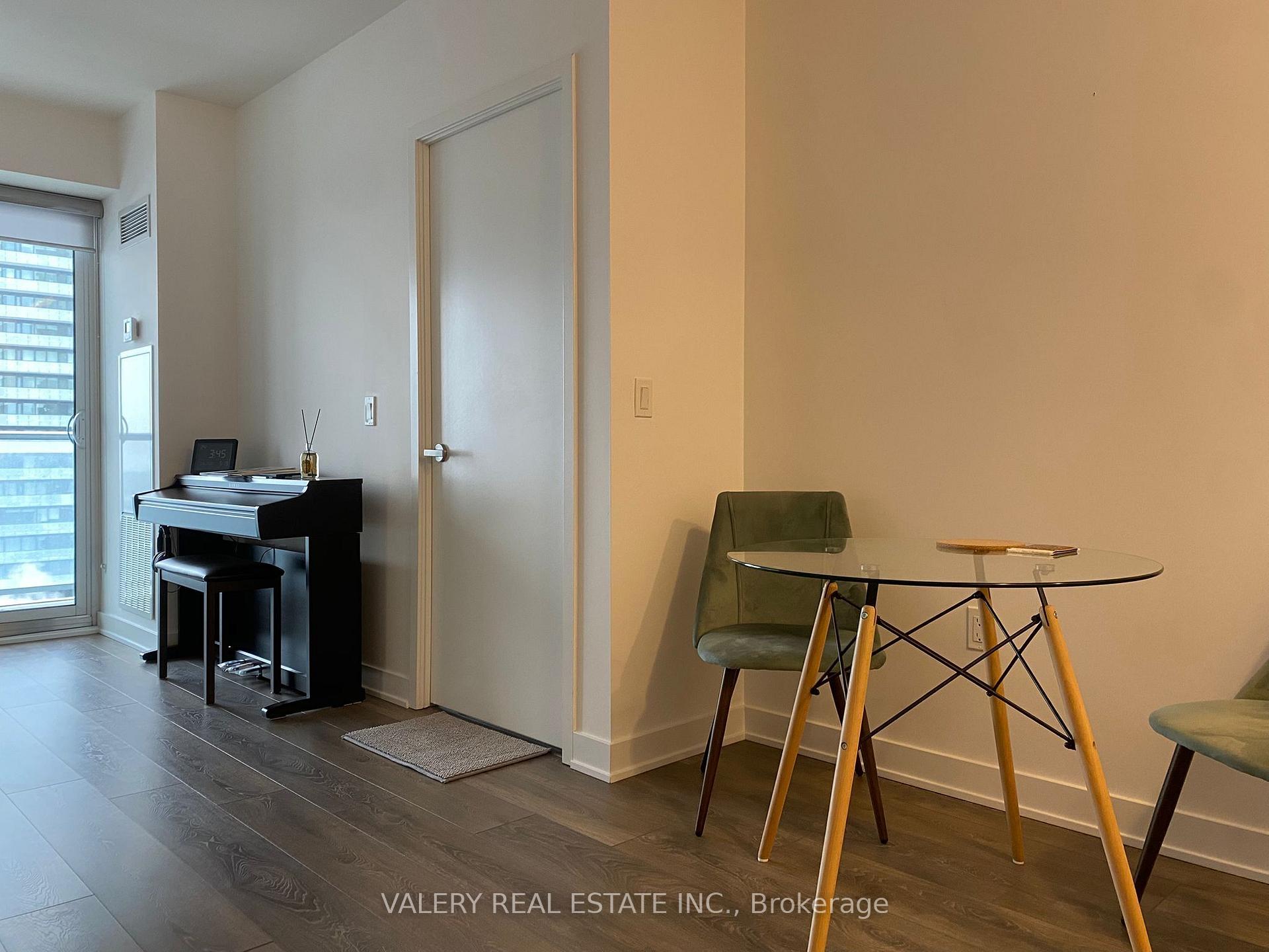 Photo 15 of Unit 2205, 195 Redpath Avenue, Toronto, Mount Pleasant West — HOMEH