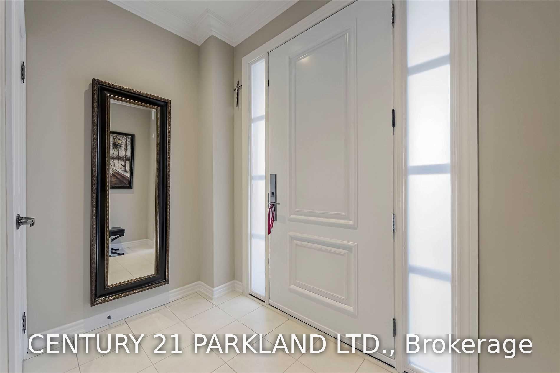 Photo 4 of 15 Sedgewick Place, Vaughan, Vellore Village — HOMEH