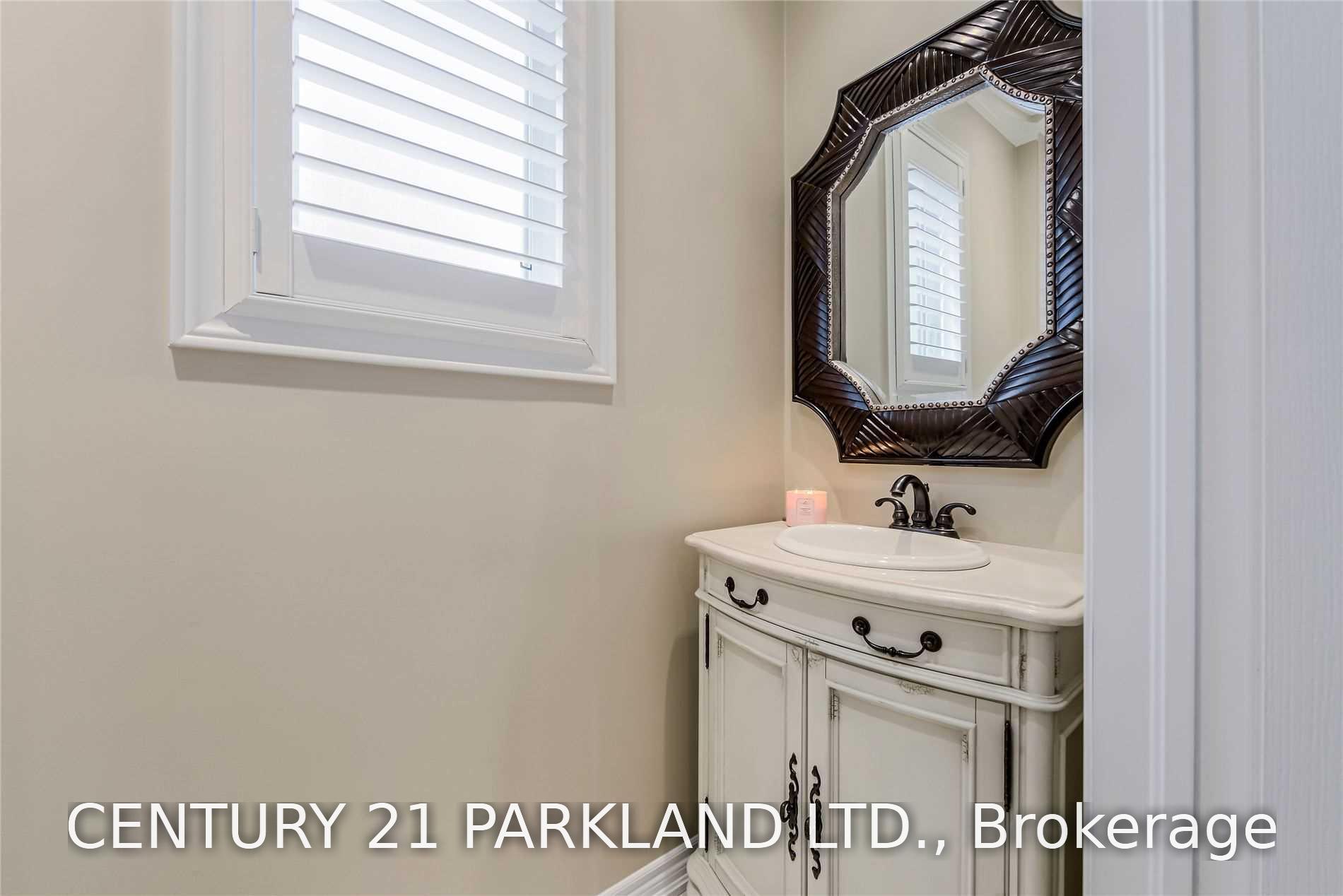 Photo 17 of 15 Sedgewick Place, Vaughan, Vellore Village — HOMEH