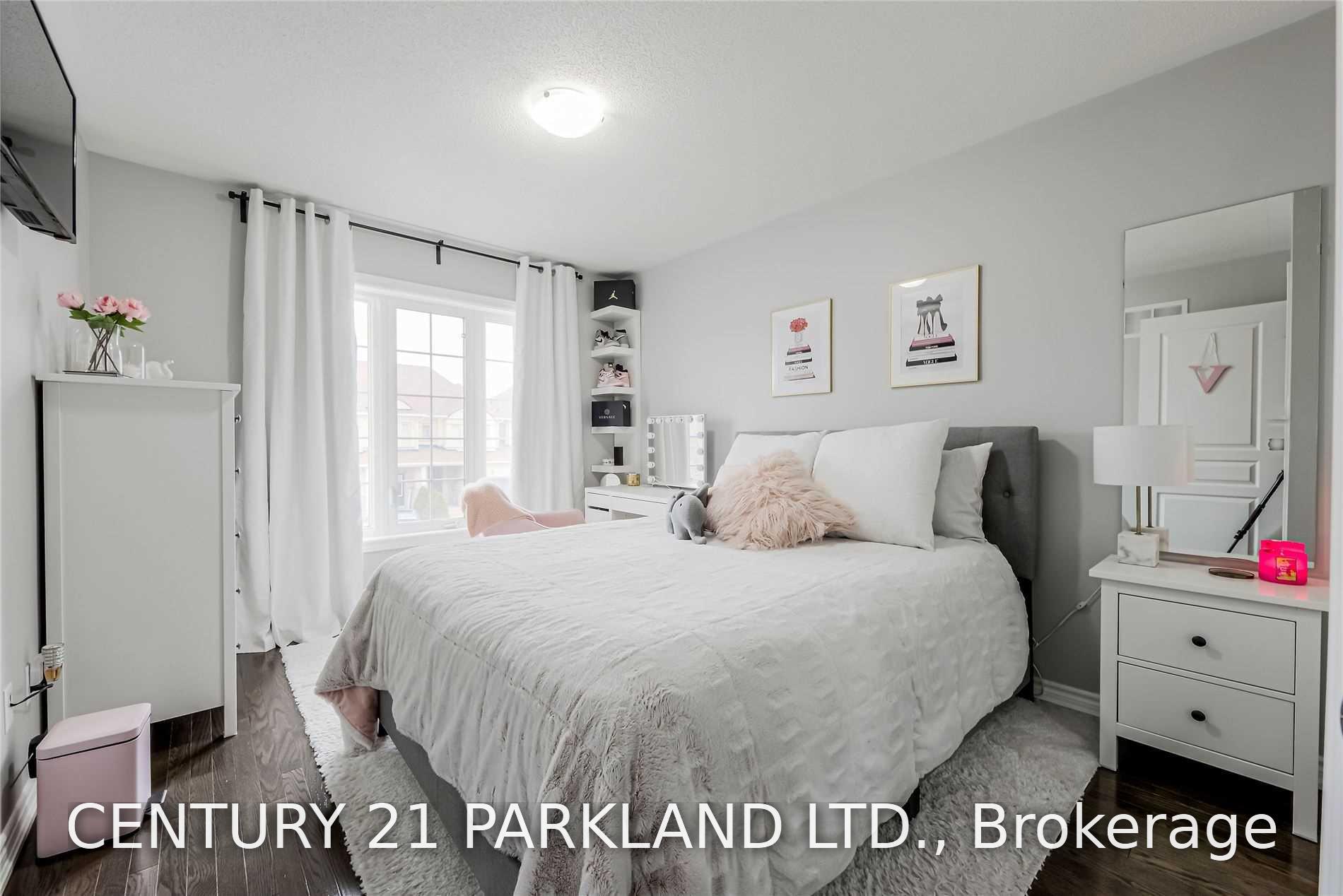 Photo 23 of 15 Sedgewick Place, Vaughan, Vellore Village — HOMEH