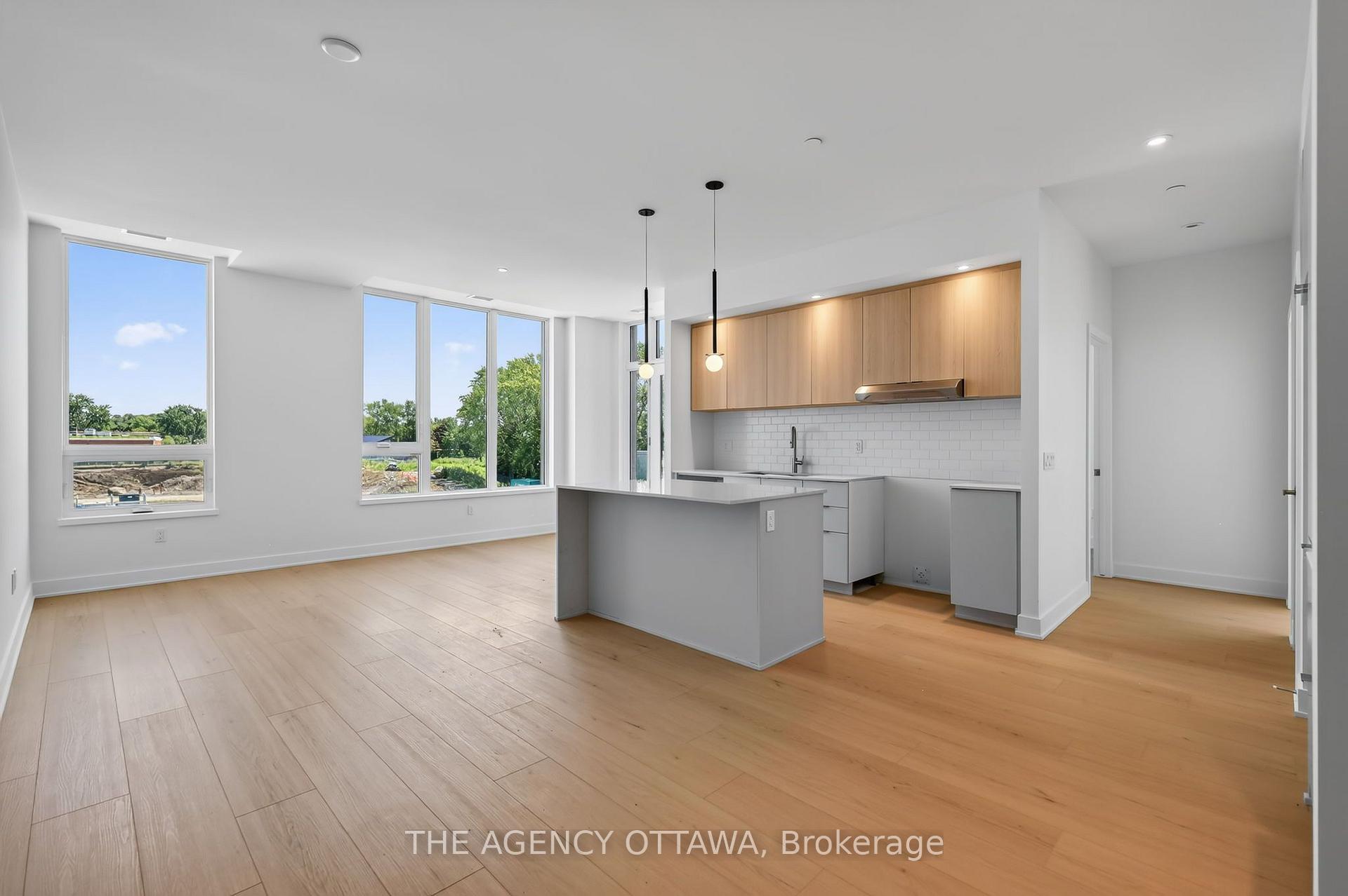 Photo 7 of Unit 303, 3085 Riverside Drive, Ottawa, Mooneys Bay/Riverside Park — HOMEH