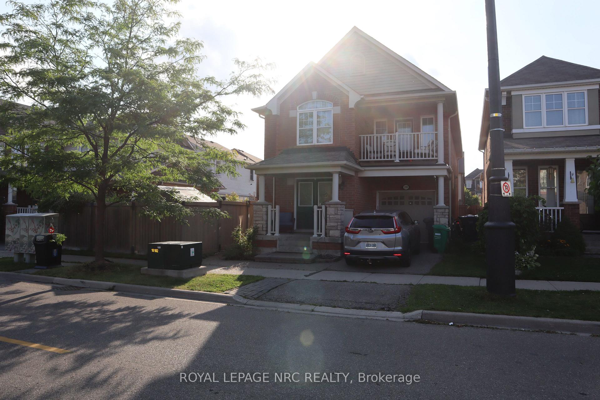 Photo 2 of 28 Dulverton Drive, Brampton, Northwest Brampton — HOMEH