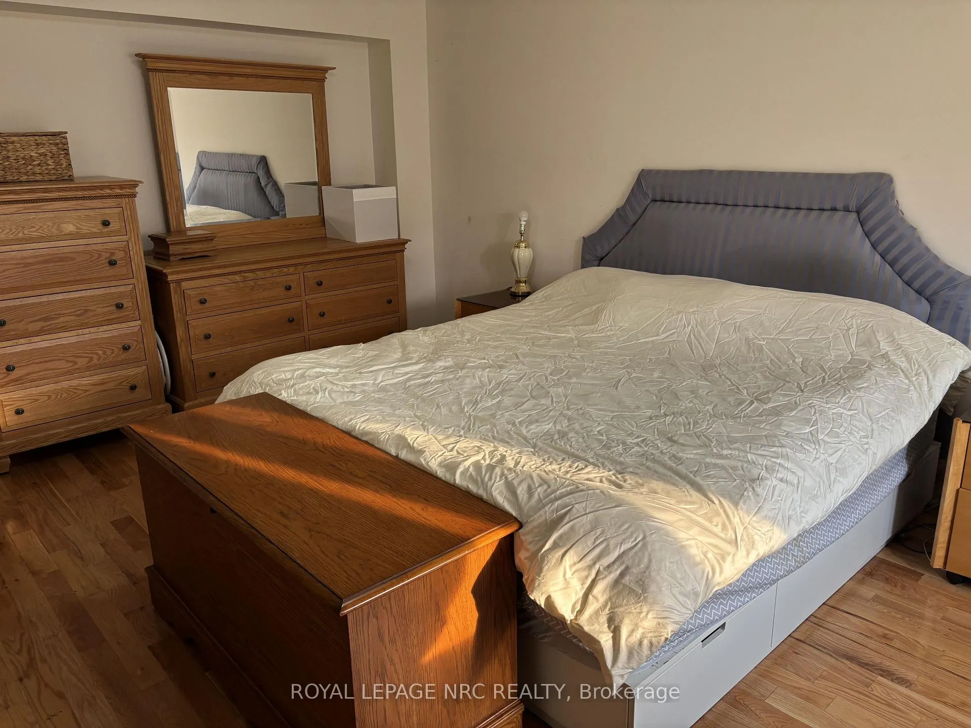 Photo 14 of 28 Dulverton Drive, Brampton, Northwest Brampton — HOMEH