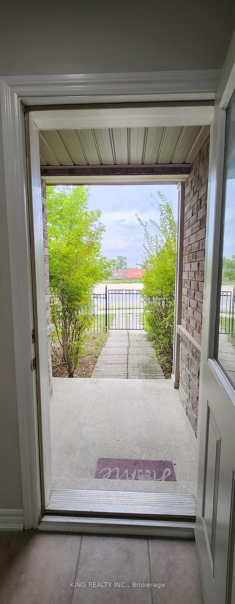 Photo 2 of 86 Magdalene Crescent S, Brampton, Heart Lake East — HOMEH