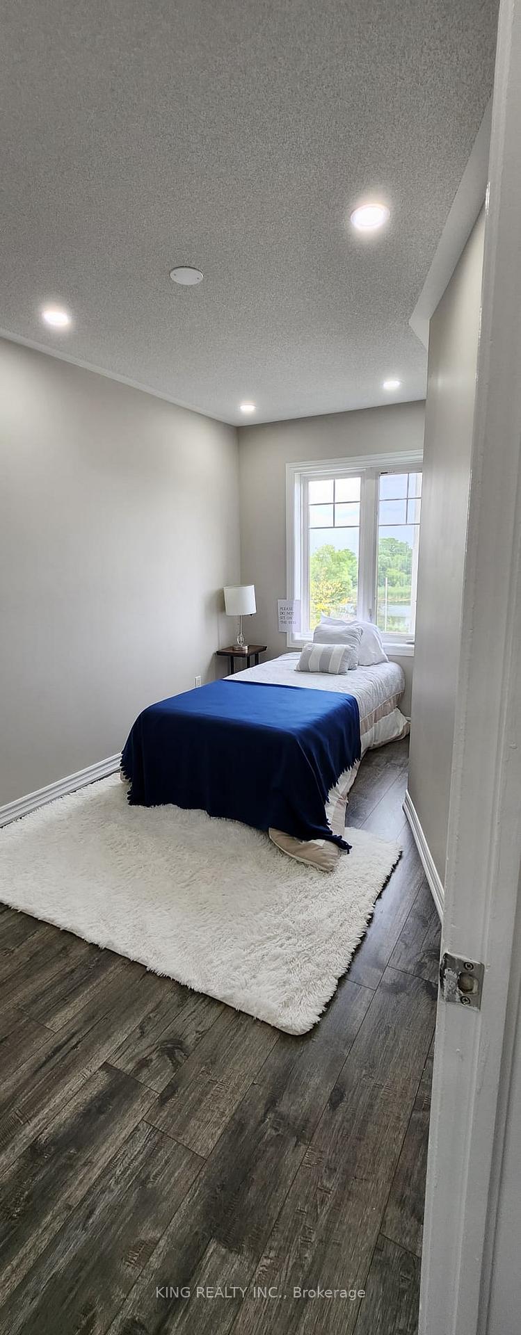 Photo 8 of 86 Magdalene Crescent S, Brampton, Heart Lake East — HOMEH