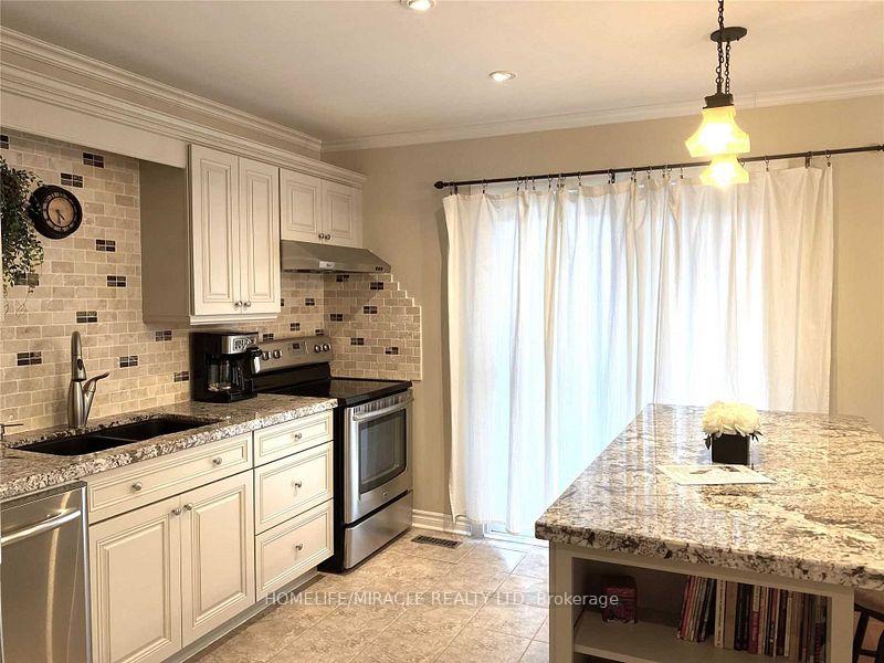 Photo 10 of 46 Alpha Mills Road, Mississauga, Streetsville — HOMEH
