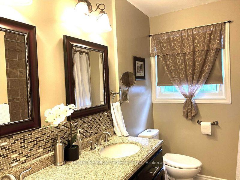 Photo 23 of 46 Alpha Mills Road, Mississauga, Streetsville — HOMEH