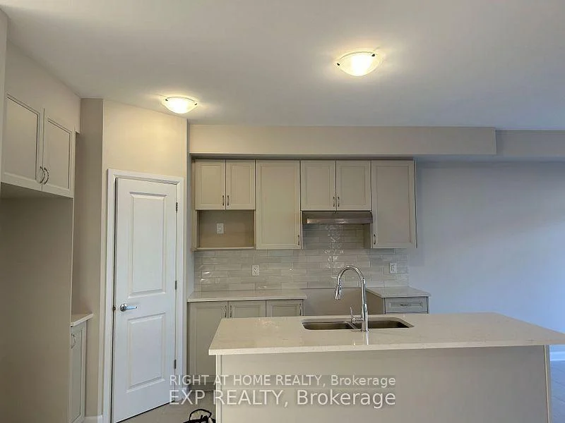 Photo 19 of 633 Idyllic Terrace W, Ottawa, Avalon East — HOMEH