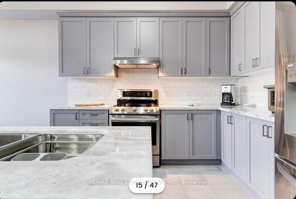 Photo 15 of Unit Ancaster, 15 Heming Trail, Hamilton, Ancaster — HOMEH