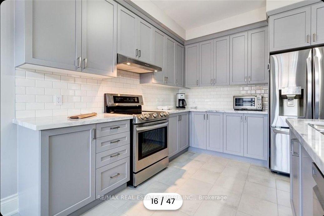 Photo 16 of Unit Ancaster, 15 Heming Trail, Hamilton, Ancaster — HOMEH