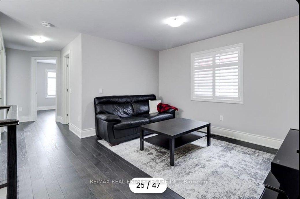 Photo 25 of Unit Ancaster, 15 Heming Trail, Hamilton, Ancaster — HOMEH