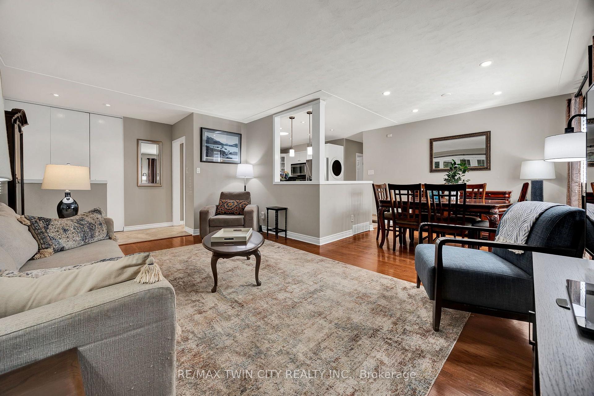 Photo 7 of 240 Willowdale Avenue, Waterloo, Lincoln Village — HOMEH