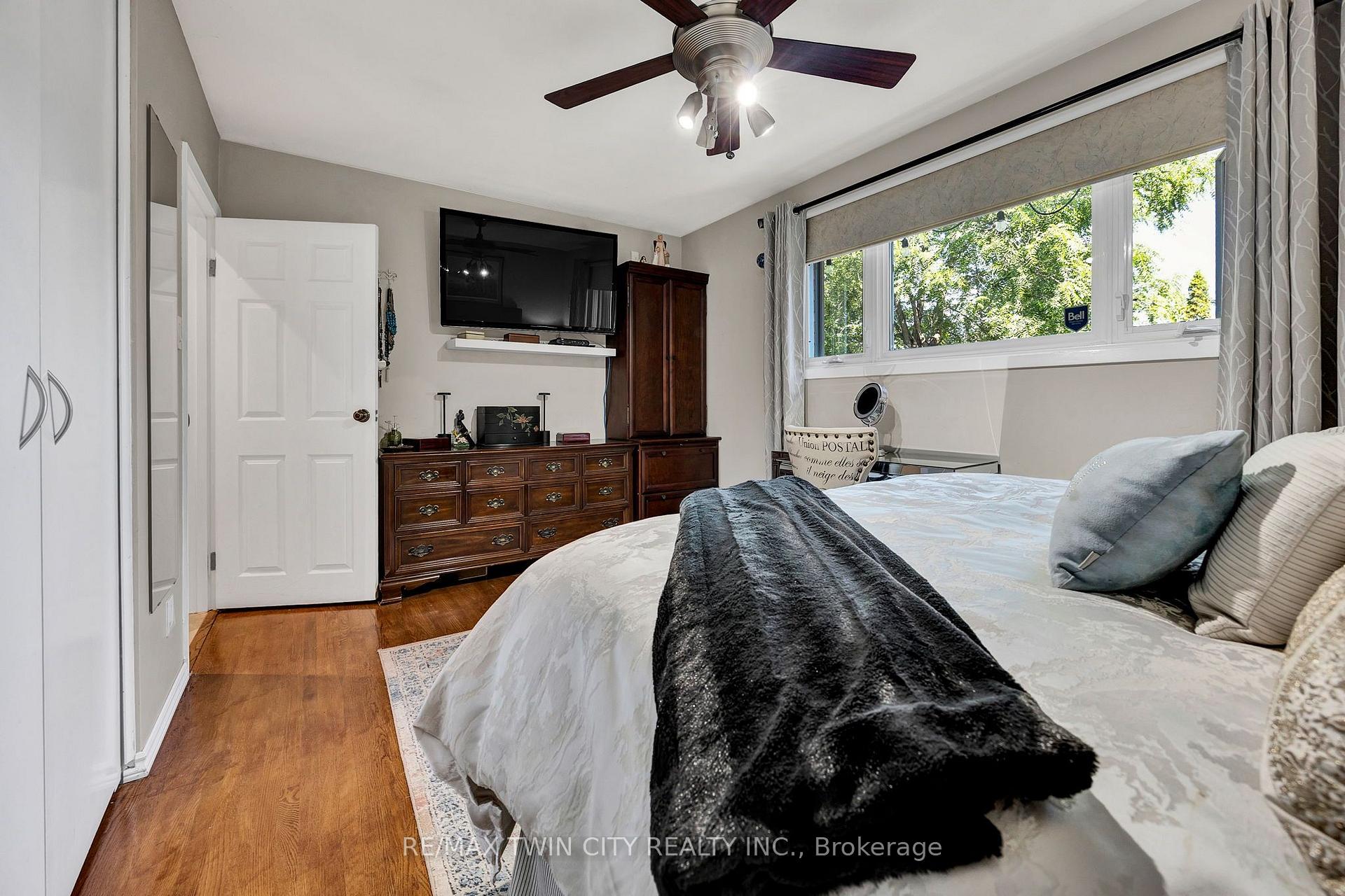 Photo 13 of 240 Willowdale Avenue, Waterloo, Lincoln Village — HOMEH